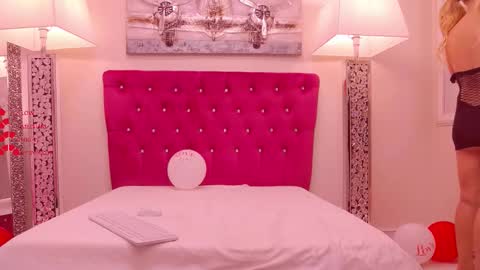 AMANDA online show from October 30, 6:05 am