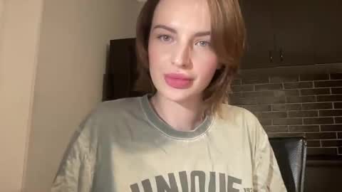 DOVE online show from February 27, 3:59 pm