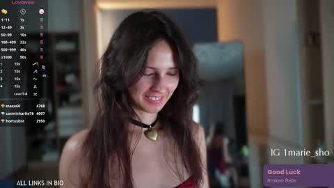 Marie online show from October 25, 6:15 pm