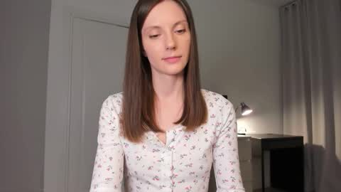 Anna online show from March 28, 8:30 pm