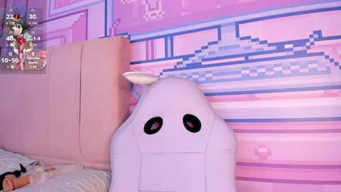 Alice  online show from March 25, 8:45 pm