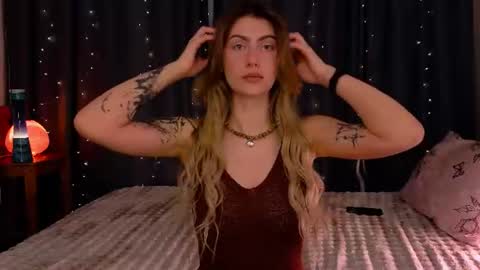 Willow online show from July 12, 9:59 pm