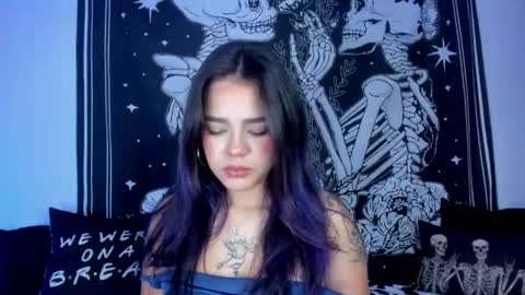 _alicesasha_ online show from July 3, 10:43 am