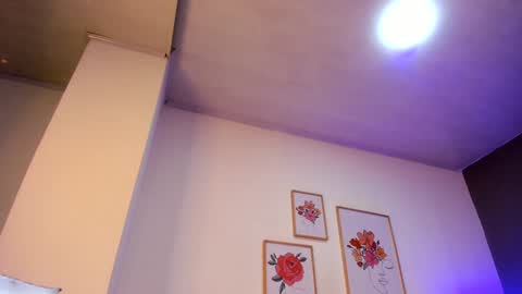 Snapshot of _aliice_1 chatting on January 15, 7:44 pm Alice online show from January 15, 7:44 pm