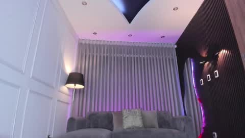 Ana online show from January 7, 8:12 pm