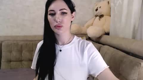 Anna online show from March 25, 9:50 pm