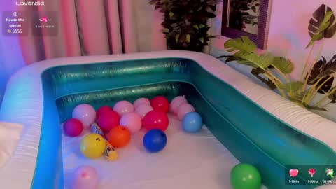   online show from September 20, 7:06 am