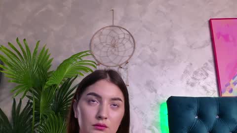  AzzaLee  online show from June 9, 5:40 am