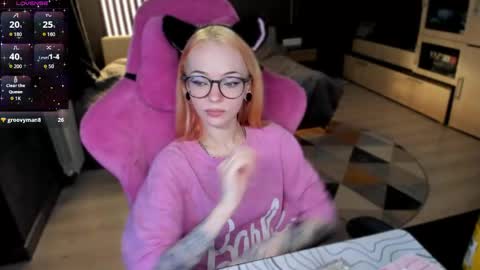 Olivia Subscribe to my Fansly -   online show from April 19, 12:10 am