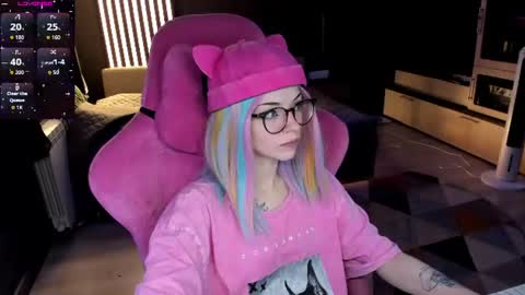 Olivia Subscribe to my Fansly -   online show from June 22, 11:46 pm