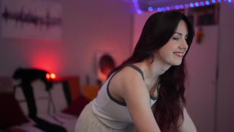 Lili online show from March 29, 8:13 am