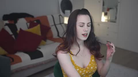 Lili online show from February 27, 10:26 am