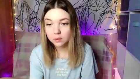 Elizabeth online show from July 5, 11:32 pm
