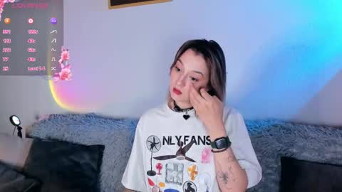 Christina Chris online show from October 9, 7:01 am