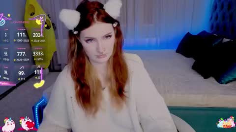 Alisa NO NUDE online show from October 25, 6:48 pm