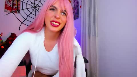 Snapshot of _cloe_1 chatting on October 14, 6:05 am Chloe online show from October 14, 6:05 am
