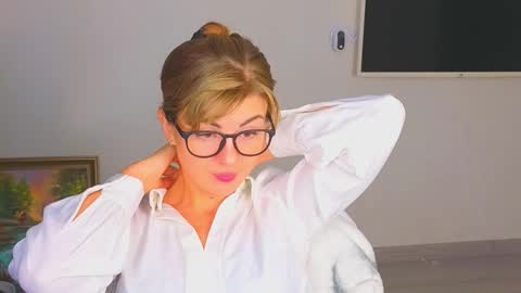 D online show from November 6, 6:52 am