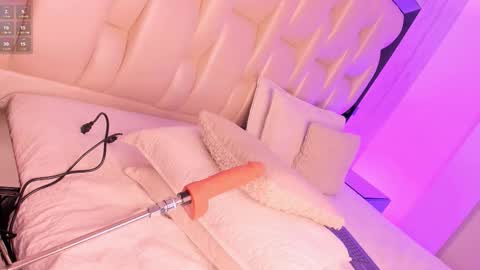     online show from March 7, 8:27 pm