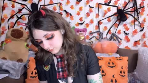 Snapshot of _devilbaby chatting on October 6, 6:45 pm Kate online show from October 6, 6:45 pm