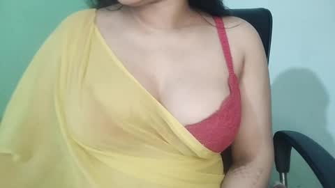 _dreamgirl_0 online show from March 26, 7:26 pm