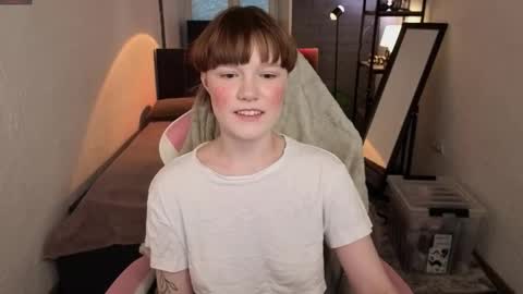 Luna    online show from March 10, 2:21 pm