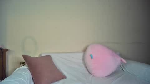 Emma Sugar online show from February 2, 9:36 pm