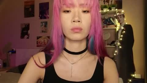 EveEva online show from February 23, 3:07 am