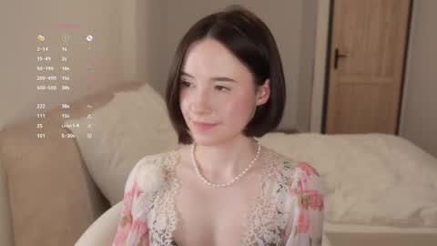 Essie  online show from February 22, 7:04 pm