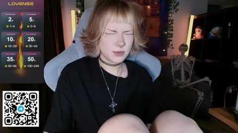 Tori online show from March 27, 8:05 am