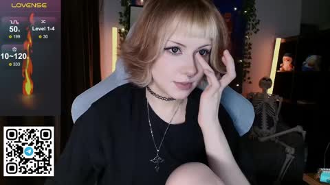 Tori online show from March 27, 8:26 am