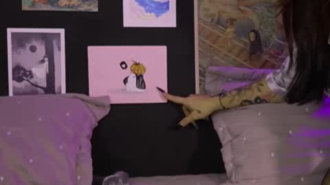 Irene    online show from November 28, 4:48 am