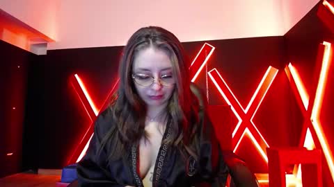 Isa online show from November 23, 7:37 pm