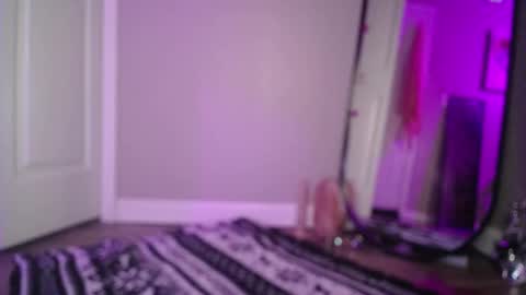  ittybitty online show from September 22, 8:24 am