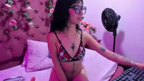  Ivy Luna online show from April 15, 1:06 am