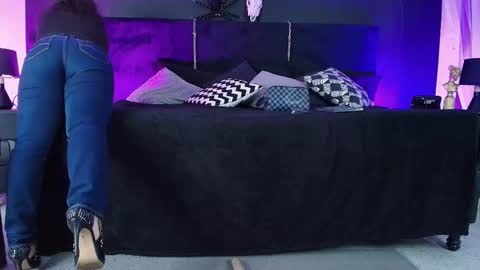 Miss Jade online show from October 22, 11:59 am