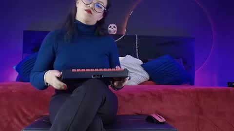 Miss Jade online show from April 14, 2:50 pm