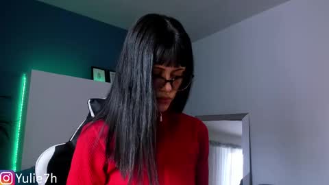  ...  online show from October 3, 7:52 pm