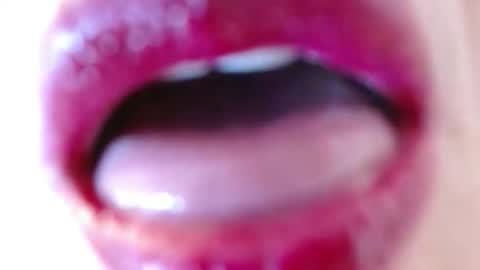 Keiila online show from January 8, 6:01 pm