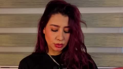 kelly online show from November 25, 1:24 pm