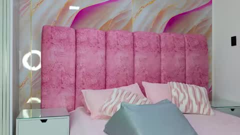 Kendall online show from March 3, 12:11 pm