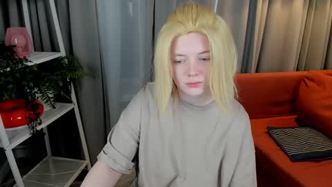 Li online show from October 3, 9:09 pm