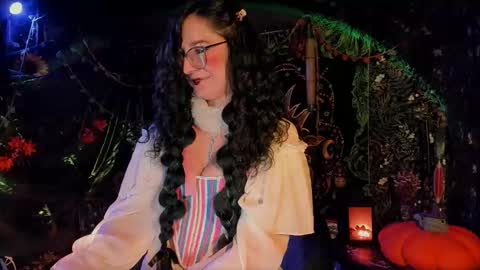 Snapshot of _lady_luna_ chatting on November 1, 12:26 am Lady Luna online show from November 1, 12:26 am