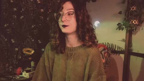 Snapshot of _lady_luna_ chatting on January 13, 1:56 am Lady Luna online show from January 13, 1:56 am