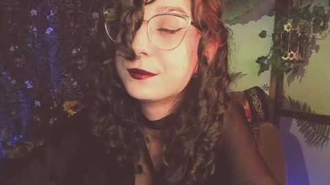 Snapshot of _lady_luna_ chatting on February 26, 12:09 am Lady Luna online show from February 26, 12:09 am