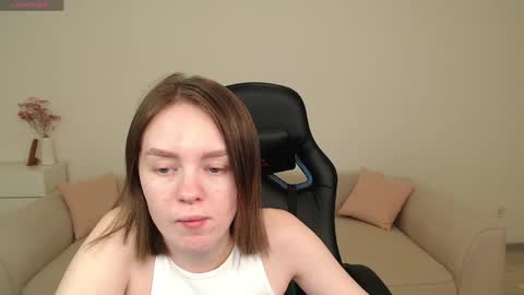  My name is lina Lush is activePrivate is Open online show from April 4, 6:18 pm