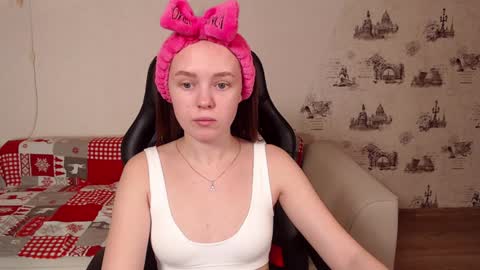  My name is lina Lush is activePrivate is Open online show from January 6, 3:42 am