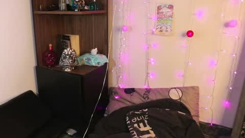 Lucy online show from January 13, 2:39 am