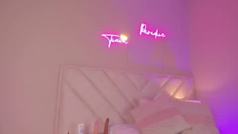 Hi I am mariana  online show from October 23, 6:47 pm