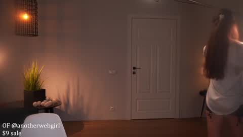 Snapshot of _mariarty_ chatting on October 16, 8:33 pm Marie -   -25 discount online show from October 16, 8:33 pm