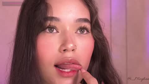     online show from February 22, 12:33 am